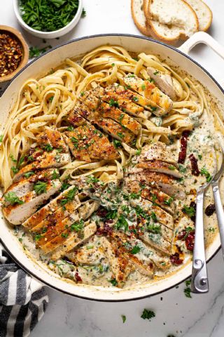 Tuscan chicken Alfredo image